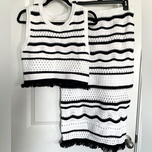 HOUSE OF HARLOW 1960 2-Piece Knit Skirt Set With Top Black & White NWOT Sz M